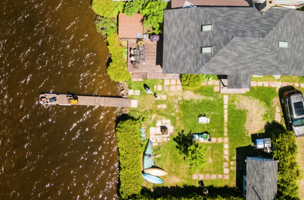 10 Cheap Airbnb Cabins in Quebec with Stunning Views to Rent Right Now