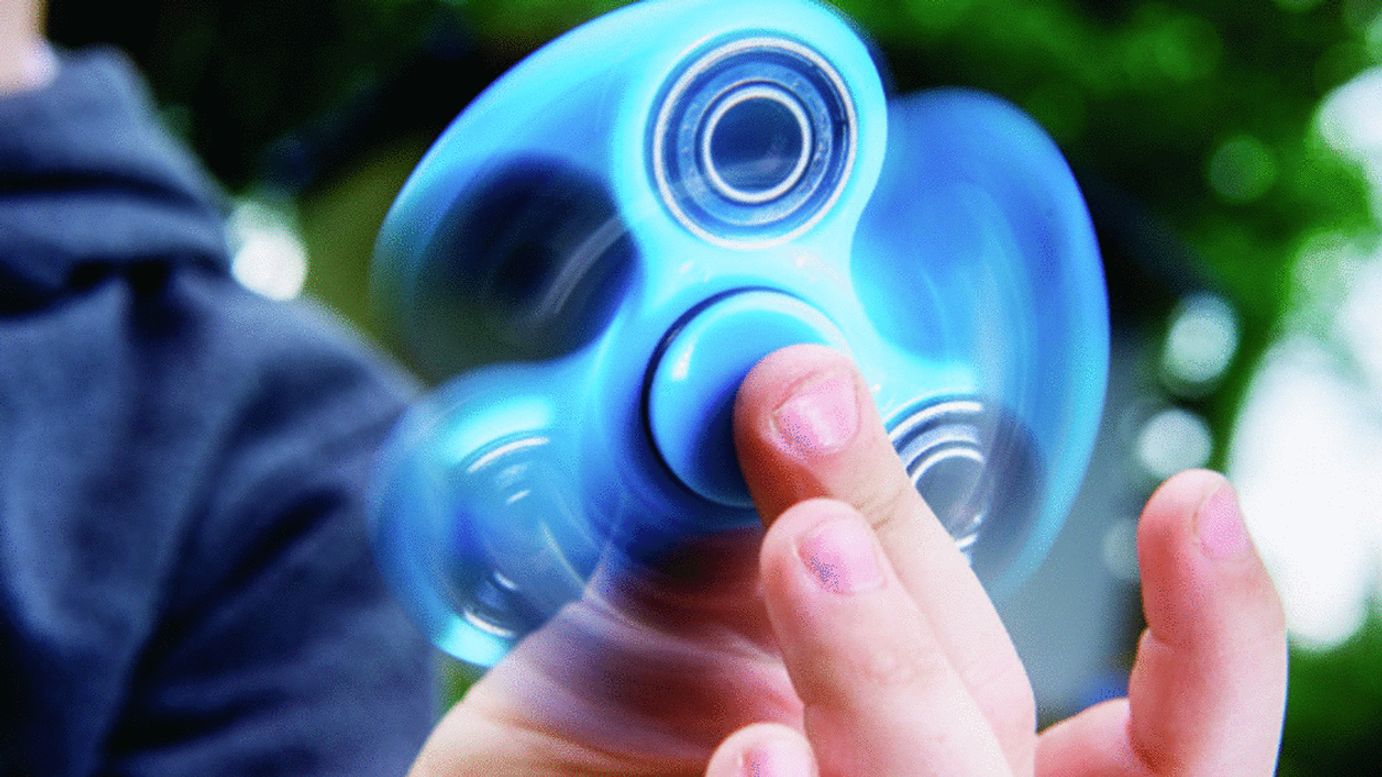 What's a hand outlet spinner