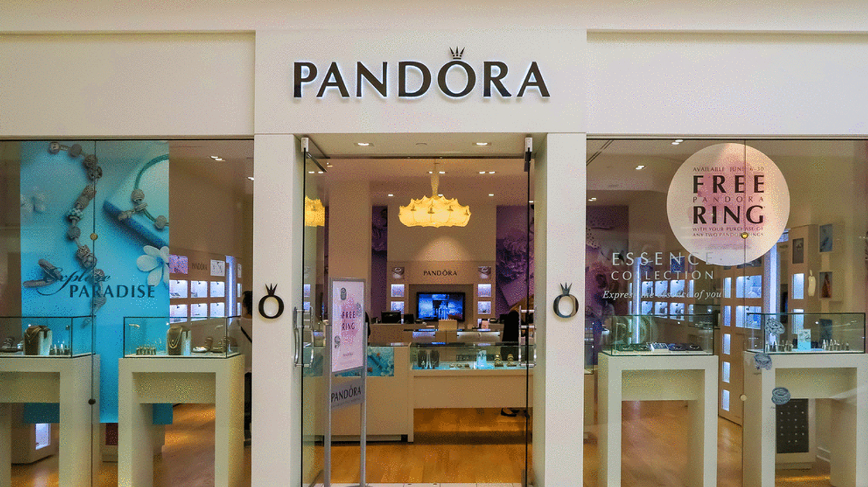 Jewelry stores 2025 that sell pandora
