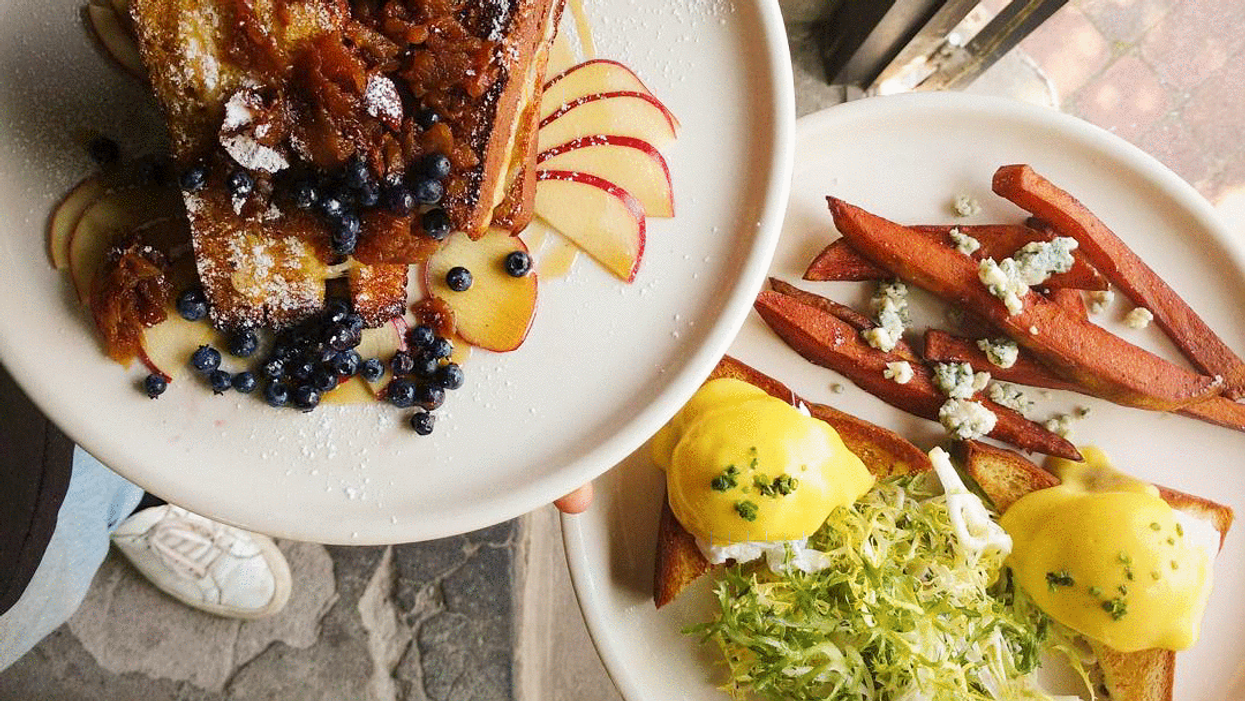 Breakfast to go near me deals