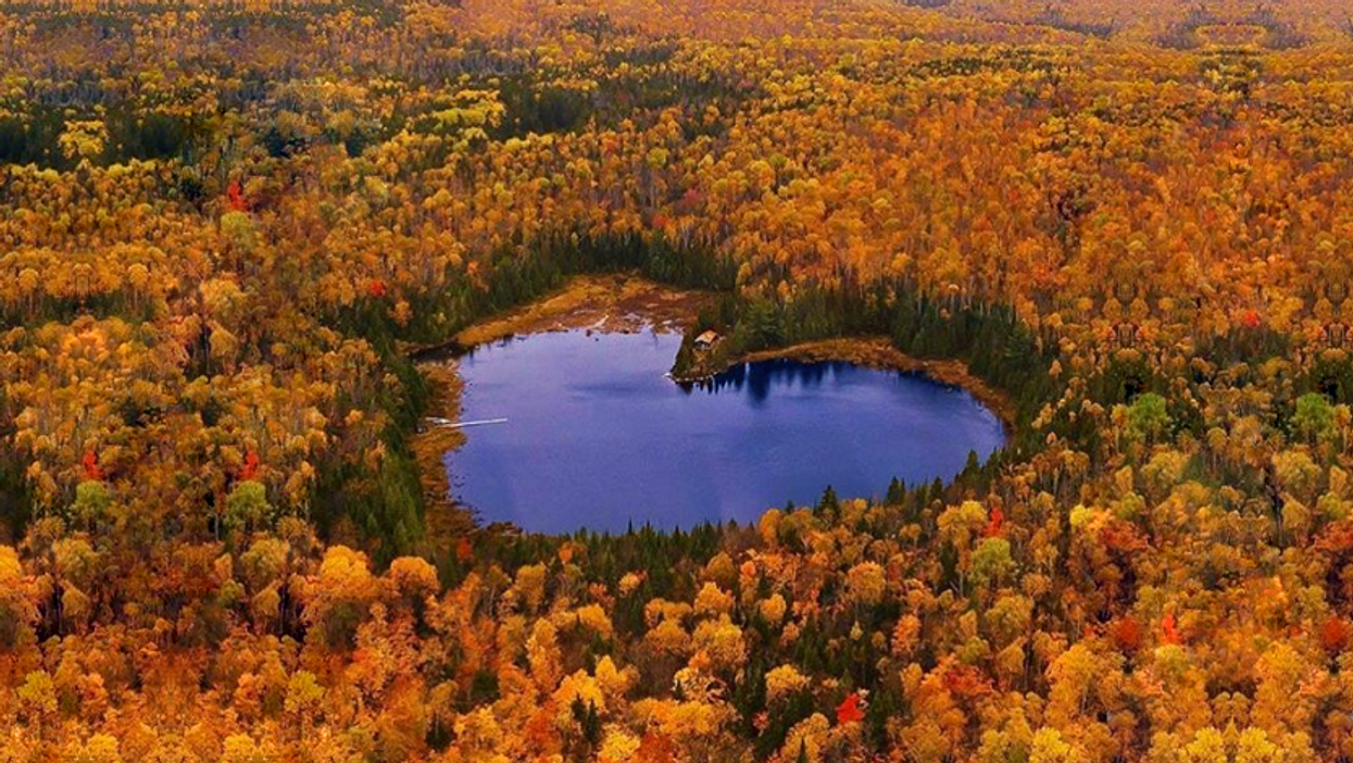 Quebec’s “Heart Shaped Lake” You Must Road Trip To At Least Once In Your Life