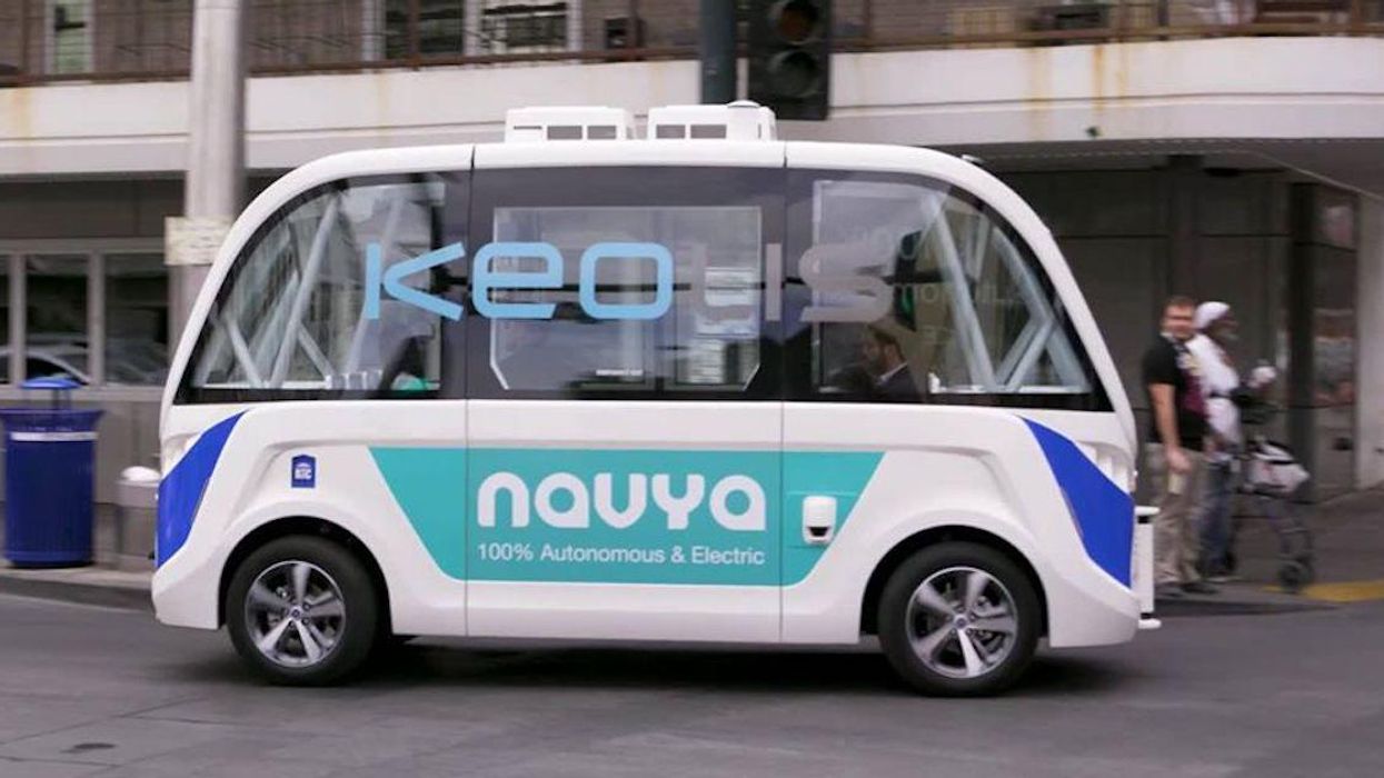 Montreal's Plaza St-Hubert Is Getting A Free Self-Driving Bus & You Can Ride It This Fall