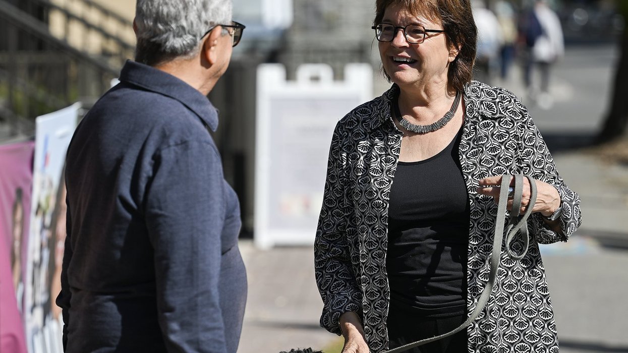 Older women more scarce on Quebec campaign trail