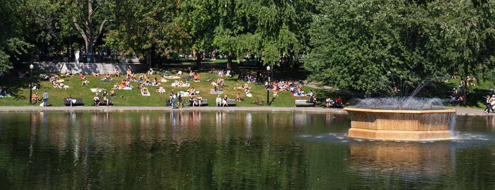 People picnic in Montreal's Parc La Fontaine.