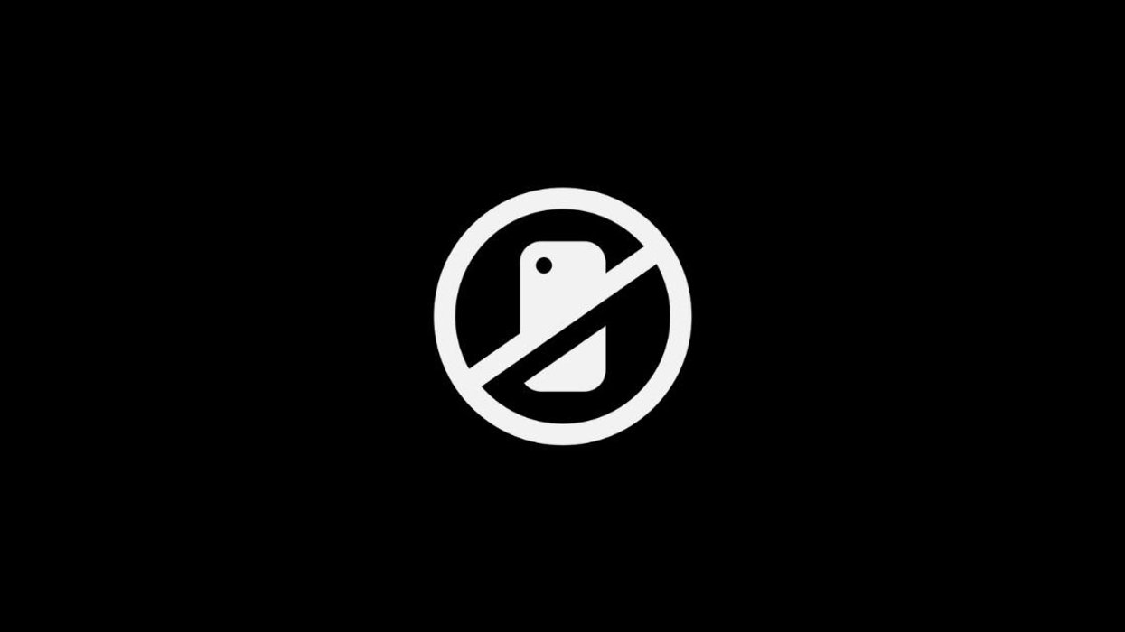 Photo of phone and content being blocked