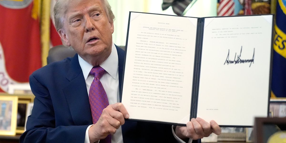Trump just signed an executive order to officially rename Lake Ontario to ‘Lake America’ Trump just signed an executive order to officially rename Lake Ontario to ‘Lake America’