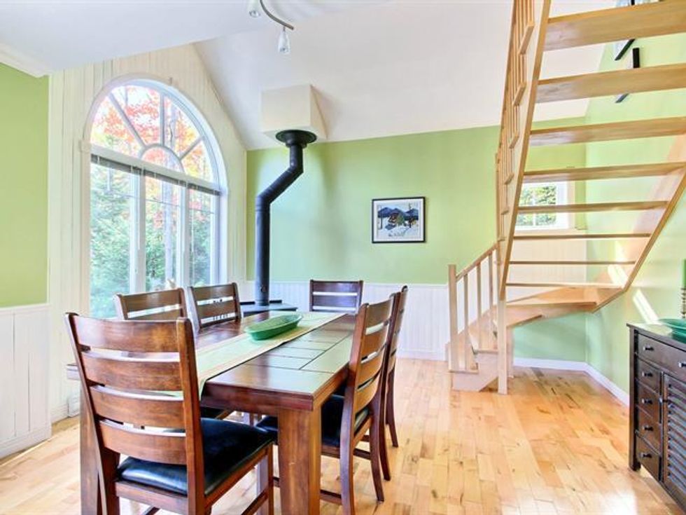 Quebec chalet dining room.