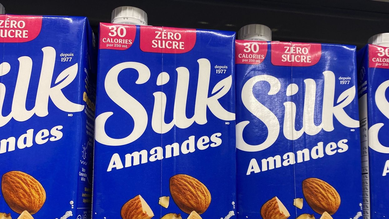 Silk almond milk