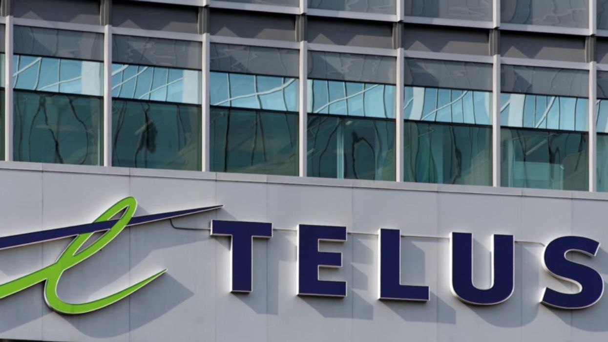 TELUS Is Reporting An Outage In Montreal — So No, Your Phone Isn't Broken