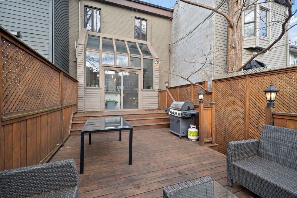 The backyard terrasse at 1828, rue Tupper.