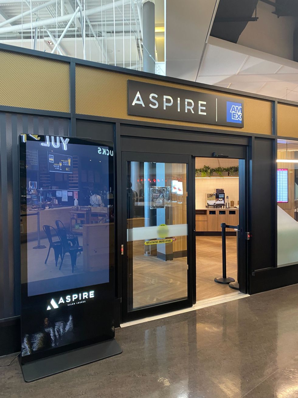 The entrace to the Aspire AMEX lounge at YUL.