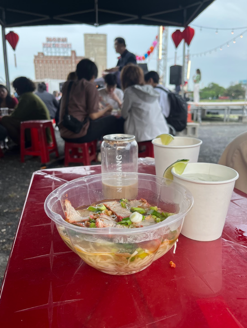 The full meal I got, including two rather plain cocktails.