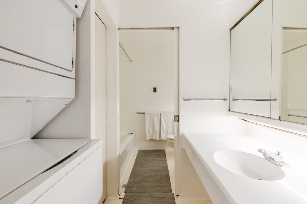 The interior of 2600 Av. Pierre-Dupuy #635, Montreal, QC.