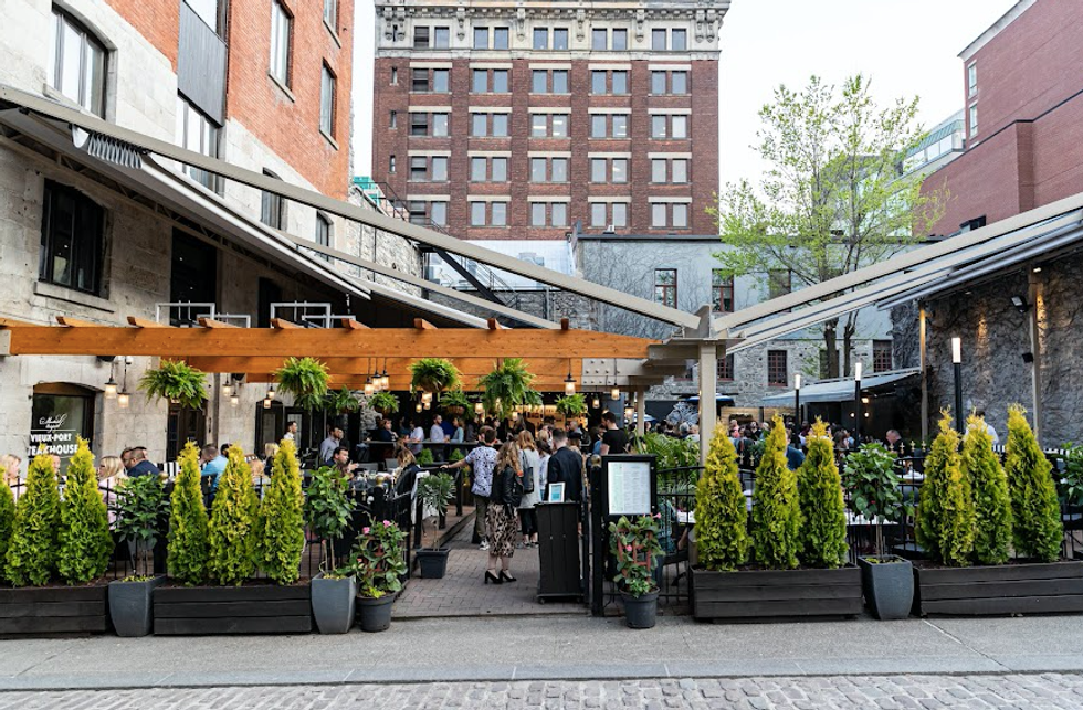 The Vieux-Port Steakhouse's terrasse.