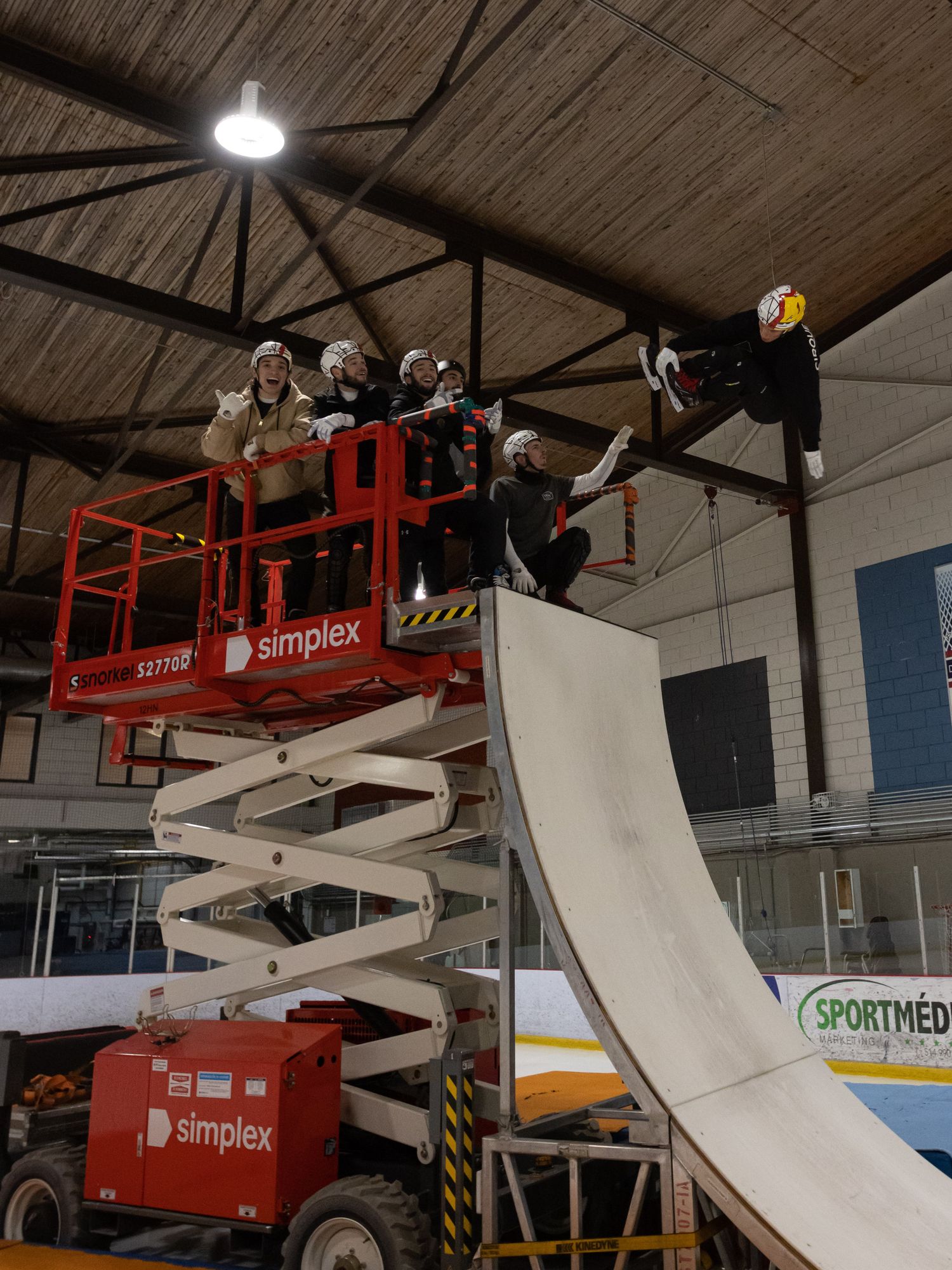 The "X Boys" on the highest ramp platform at Ar\u00e9na Ch\u00e9nier.