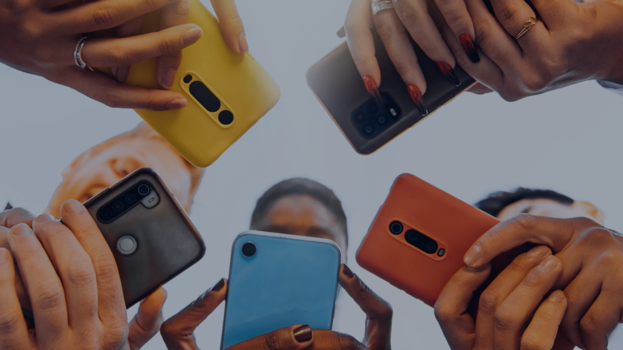 This Montreal based company will pay you cash for your old electronics & it’s ridiculously easy