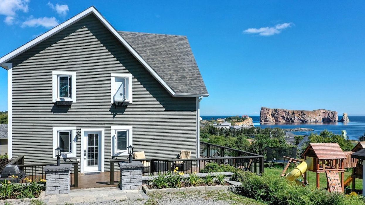 This Quebec Dream House For Sale Has One The Best Views In Canada (PHOTOS)