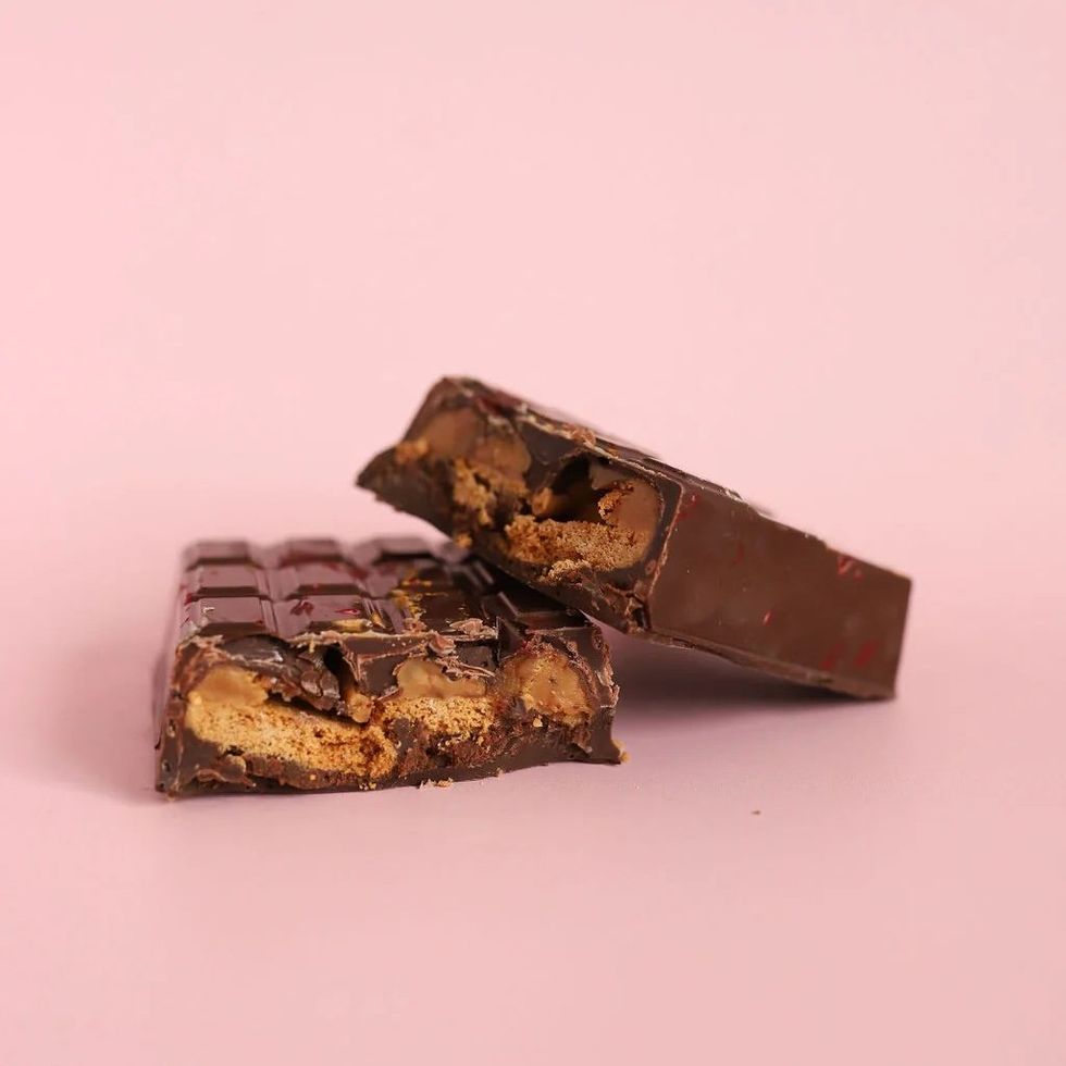 \u200b8 Cakes Biscoff Latte chocolate bar.