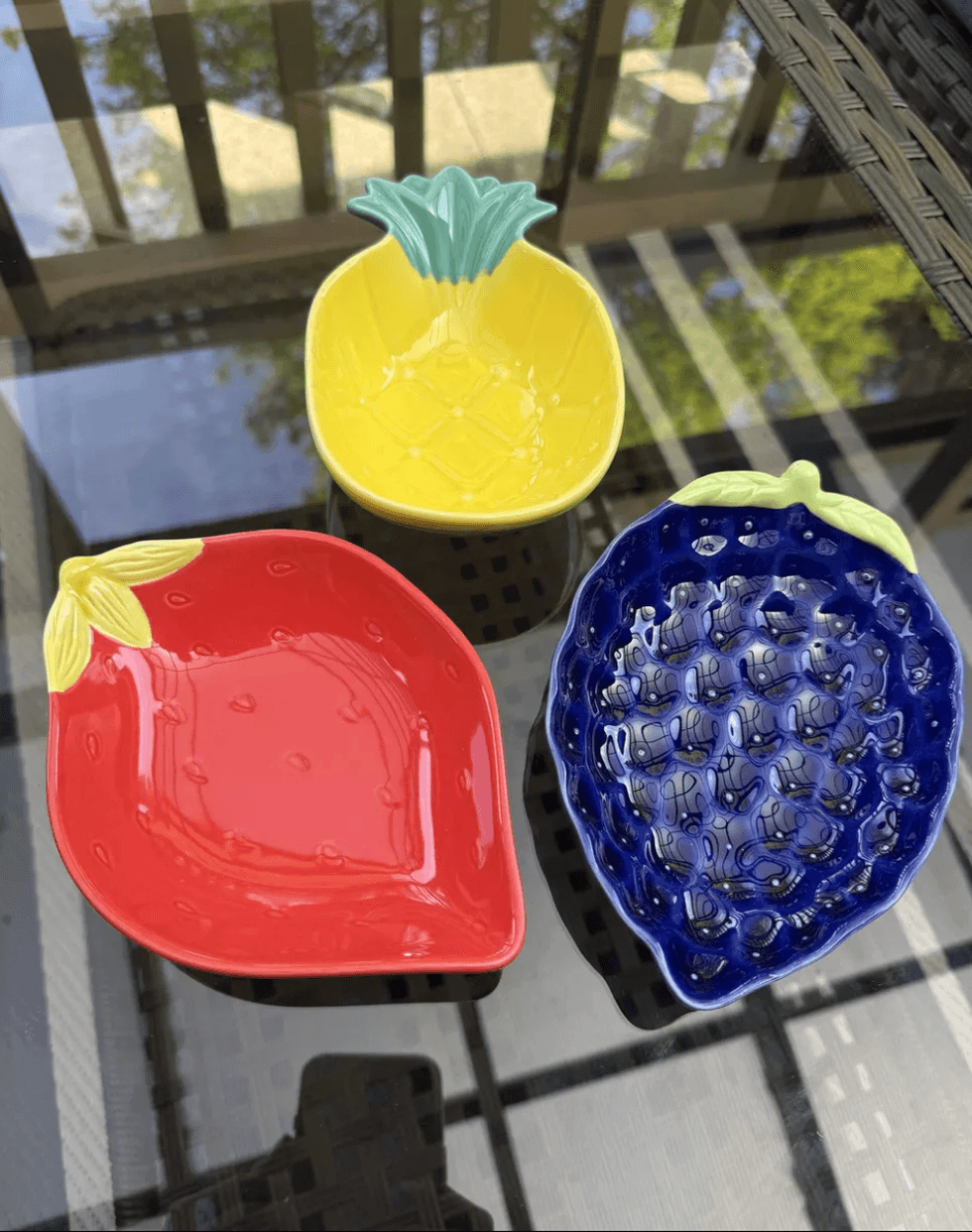 \u200bFruit plates Dollarama.