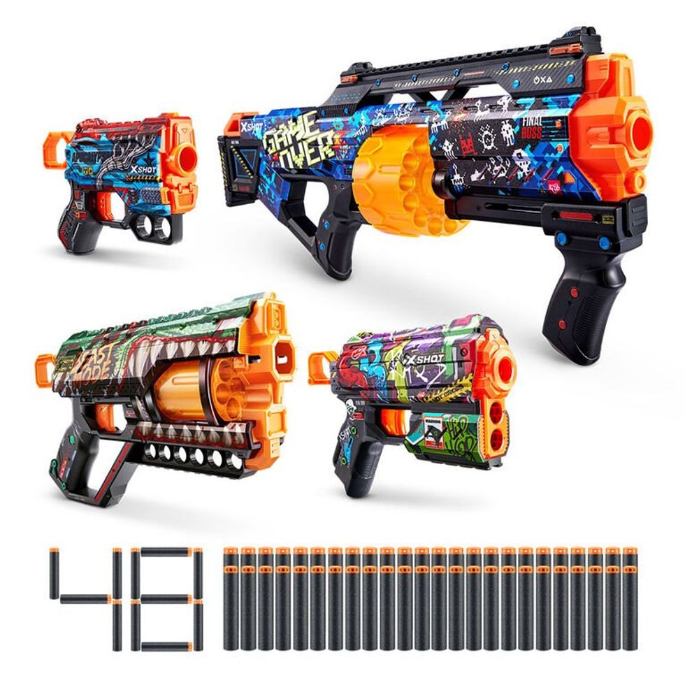 X-Shot Skins 4 Blaster Combo Pack (48 Darts) by ZURU.